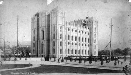 Salt_Lake_Temple_under_construction_1880s